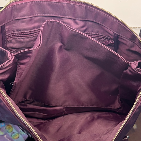 Banana Republic Elegant Burgundy Women’s Shoulder Bag w/ Zip-Top Closure 🍷👜✨ - Picture 9 of 11